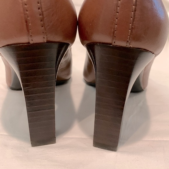 NWOT Franco Sarto caramel brown pumps with leather upper. Size 7M with 3” heel. - Picture 6 of 9